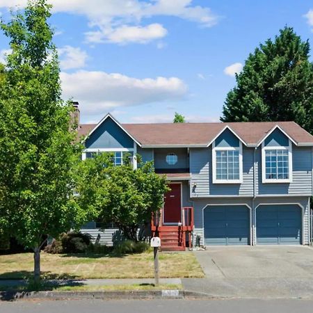 Private Level Of The House With Spa Gresham Exterior foto